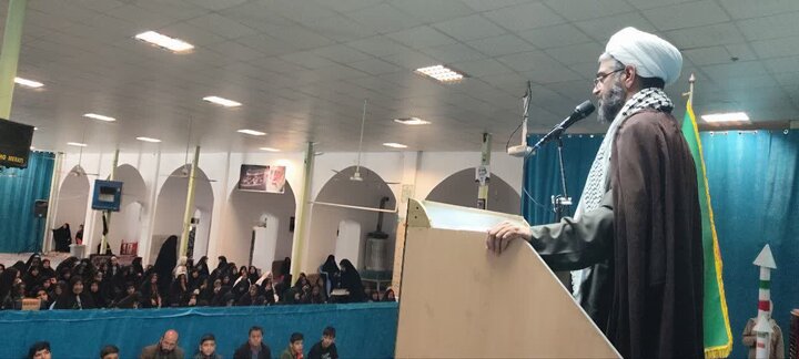 تصاویر/ اقامه نماز جمعه در شهر یزدان آباد