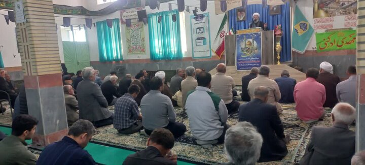 تصاویر/ اقامه نماز جمعه دابودشت به امامت حجت الاسلام و المسلمین محمدعلی حاجی زاده