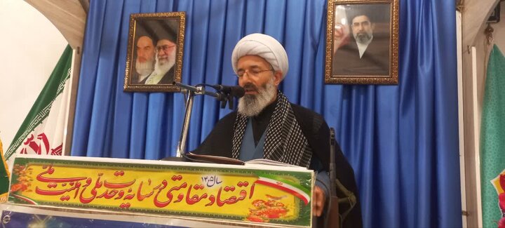 تصاویر/ اقامه نماز جمعه دابودشت به امامت حجت الاسلام و المسلمین محمدعلی حاجی زاده