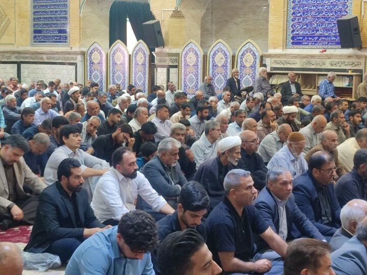 تصاویر/ اقامه نماز جمعه در شهر بم