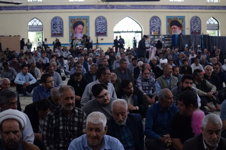 تصاویر/ اقامه نماز جمعه در شهر شهر بابک