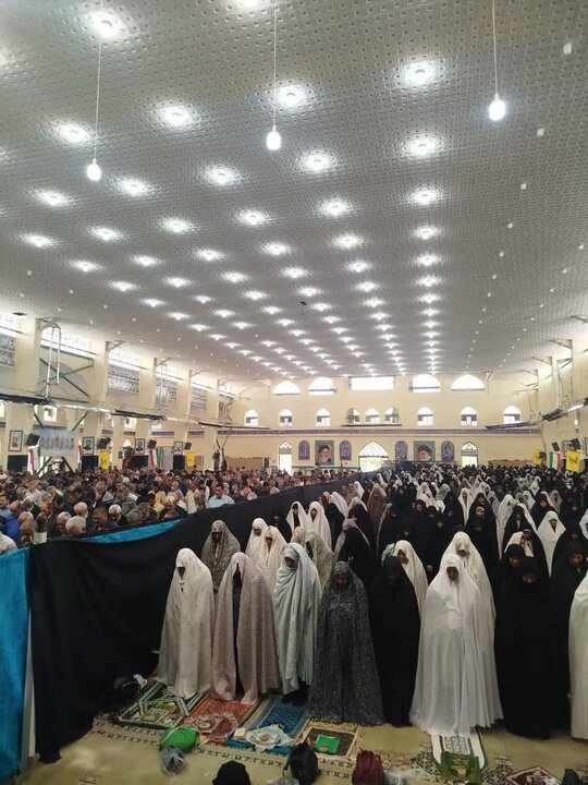 تصاویر/ اقامه نماز جمعه در شهر شهر بابک