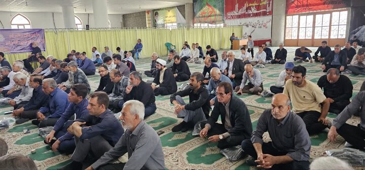 تصاویر/ اقامه نماز جمعه در شهر جیرفت