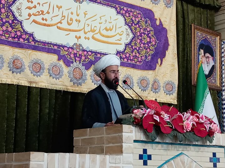 تصاویر/ اقامه نماز جمعه در شهر ماهان