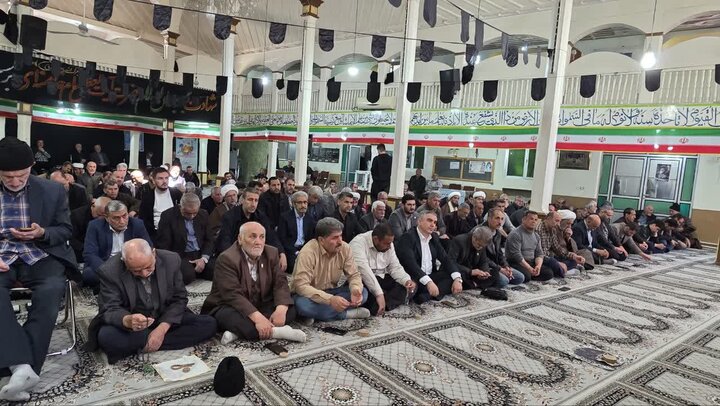 تصاویر/ اقامه نماز جمعه ماکو