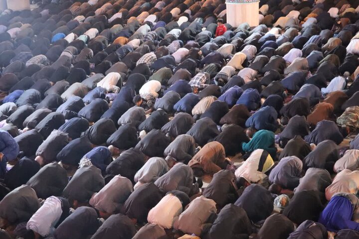 تصاویر/اقامه نماز عبادی سیاسی جمعه در خرم آباد