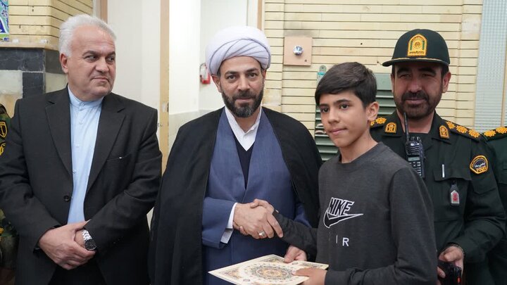 تصاویر/ اقامه نماز جمعه خوی