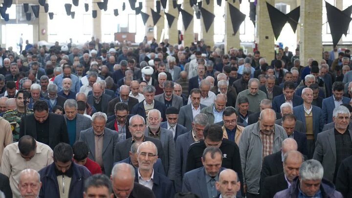 تصاویر/ اقامه نماز جمعه خوی