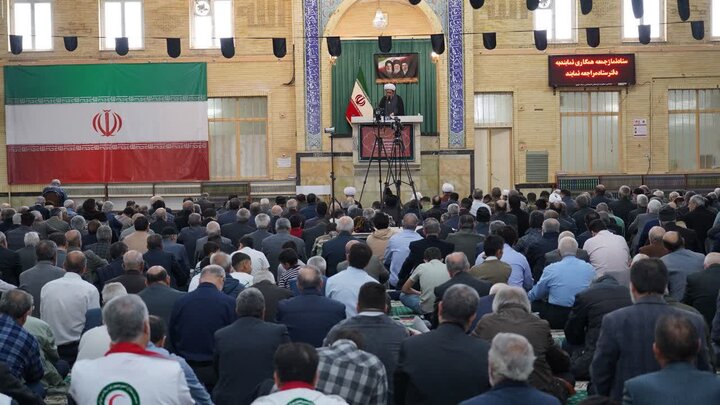 تصاویر/ اقامه نماز جمعه خوی