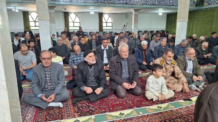 نماز جمعه ترکمنچای به روایت تصویر