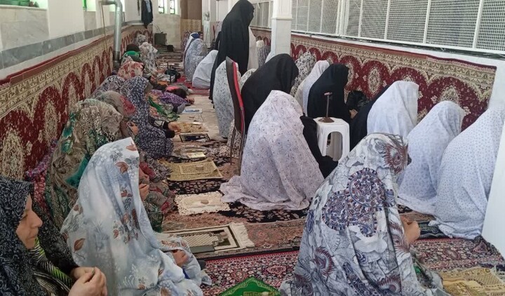 نماز جمعه ترکمنچای به روایت تصویر