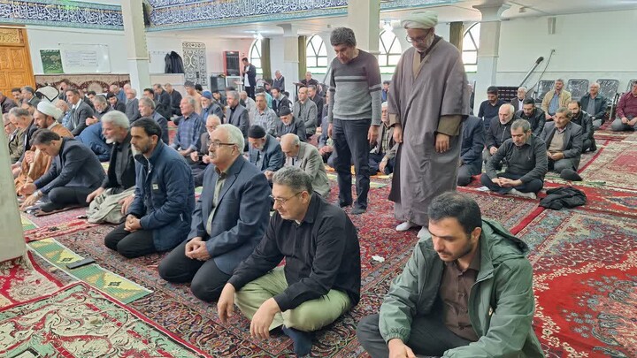 نماز جمعه ترکمنچای به روایت تصویر