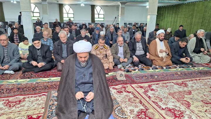 نماز جمعه ترکمنچای به روایت تصویر