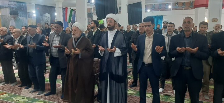 نماز جمعه دندی به روایت تصویر