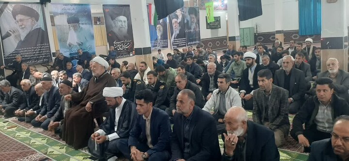 نماز جمعه دندی به روایت تصویر