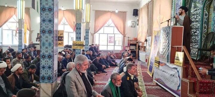 نماز جمعه سلطانیه به روایت تصویر
