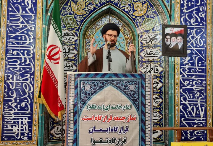 نماز جمعه سلطانیه به روایت تصویر