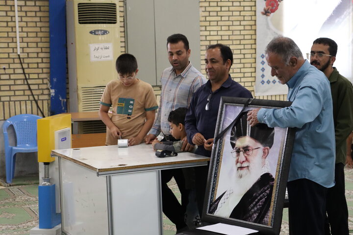 نمازجمعه بندر دیّر به روایت تصویر