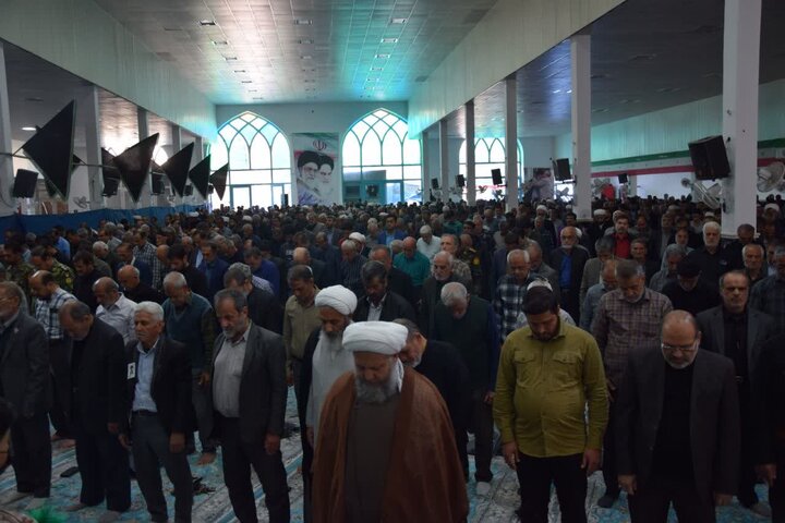 تصاویر/ نمازعبادی سیاسی جمعه آران وبیدگل