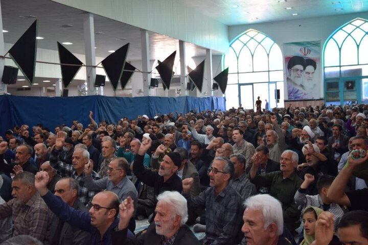 تصاویر/ نمازعبادی سیاسی جمعه آران وبیدگل