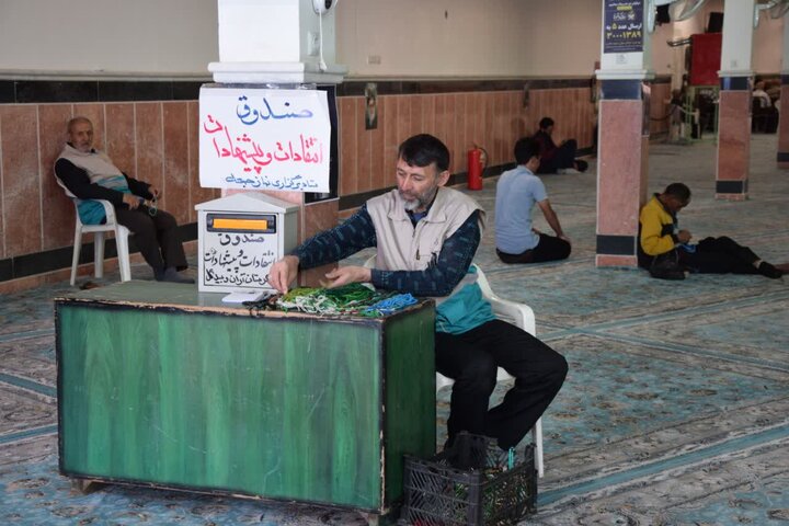 تصاویر/ نمازعبادی سیاسی جمعه آران وبیدگل