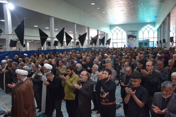 تصاویر/ نمازعبادی سیاسی جمعه آران وبیدگل
