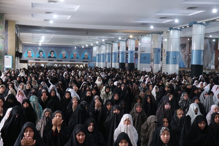 تصاویر/ اقامه نماز جمعه در شهر کرمان