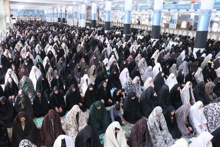 تصاویر/ اقامه نماز جمعه در شهر کرمان