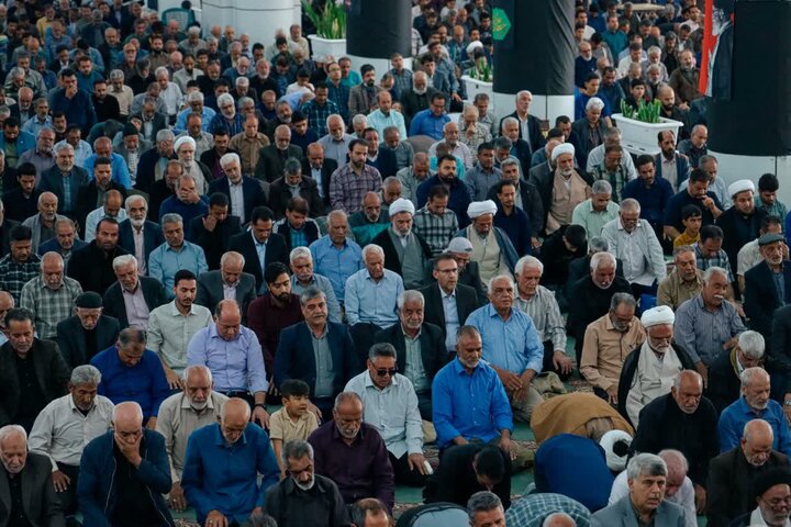 تصاویر/ اقامه نماز جمعه در شهر کرمان