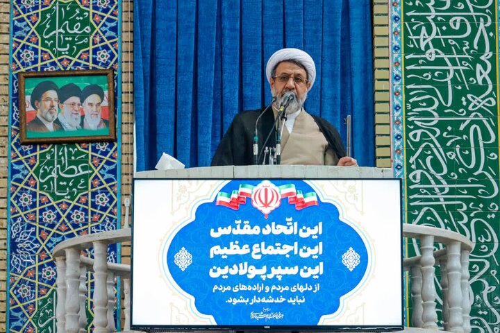 تصاویر/ اقامه نماز جمعه در شهر کرمان