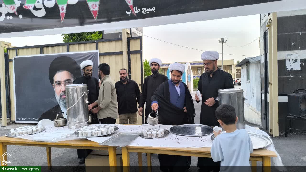 تصاویر/ ایستگاه صلواتی مدرسه علمیه امام صادق (ع) جیرفت
