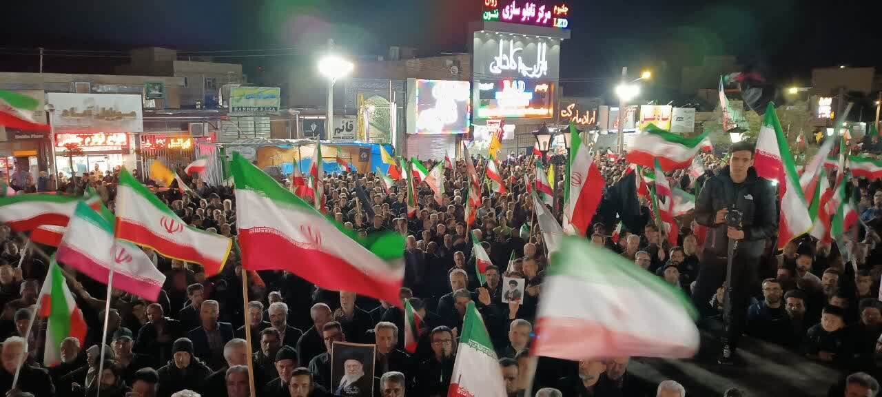 فیلم| چهل و ششمین شب حضور ساوجی ها در میدان