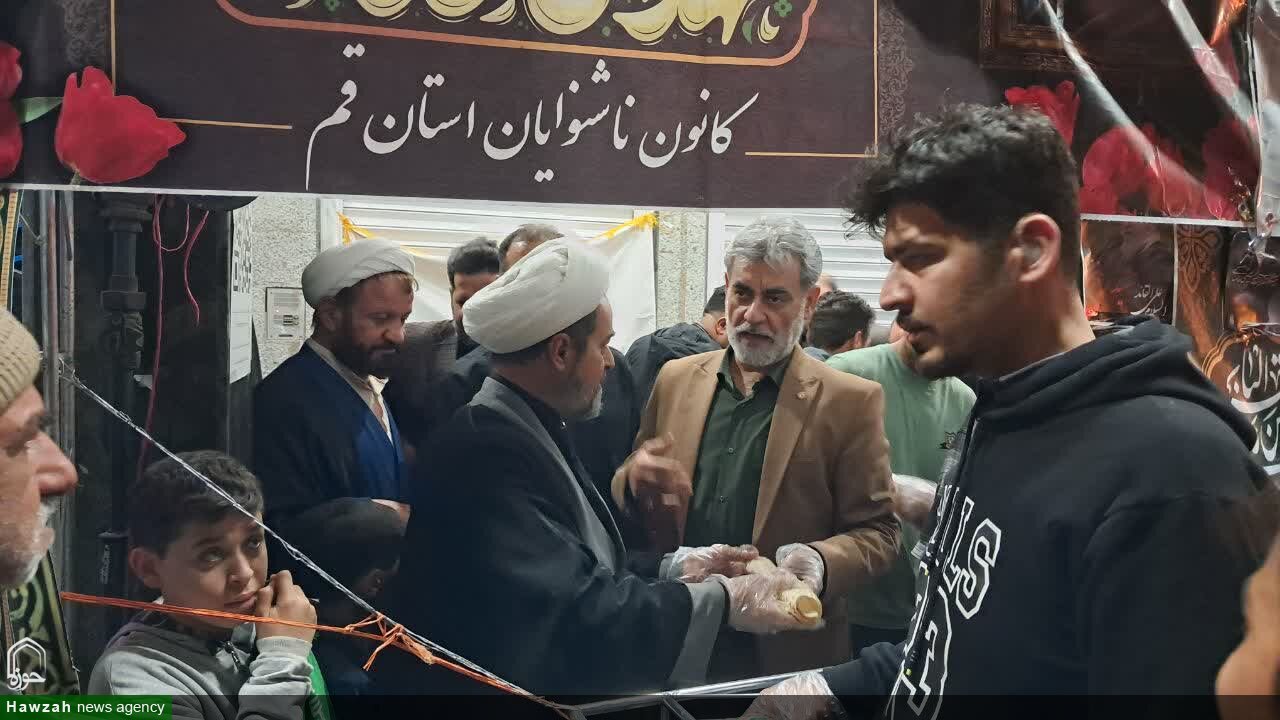 حضور مدیر کل امور رفاهی زائرین استانداری در موکب بهزیستی و کانون ناشنوایان قم