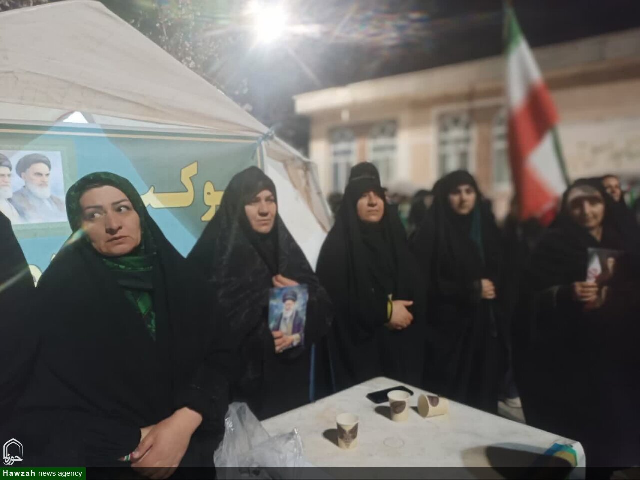 اجرای ویژهبرنامههای فرهنگی در موکب حوزه علمیه خواهران هشترود / پاسخگویی به مسائل شرعی تا توزیع کتاب زنانی از تبار مقاومت + عکس