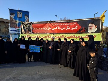 برپایی موکب بصیرتی خواهران امین تویسرکان در ایام جنگ رمضان+تصاویر