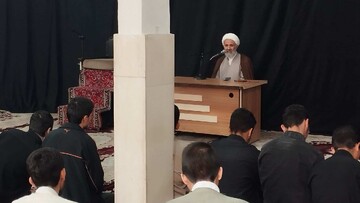 دشمن با همه ظرفیت در برابر استقلال ملت ایران صف‌آرایی کرده است