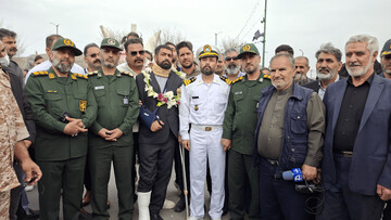 بازگشت شکوهمند دو جانباز ناو دنا به نهاوند+تصاویر