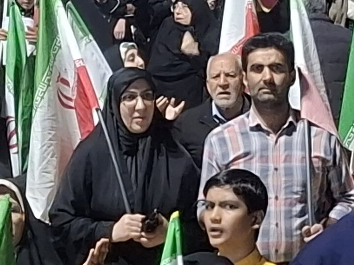 تصاویر| چهل و هشتمین تجمع مردمی شهرستان کاشان در میدان امام خامنه ای(ره)