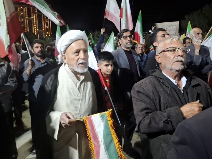 تصاویر| چهل و هشتمین تجمع مردمی شهرستان کاشان در میدان امام خامنه ای(ره)
