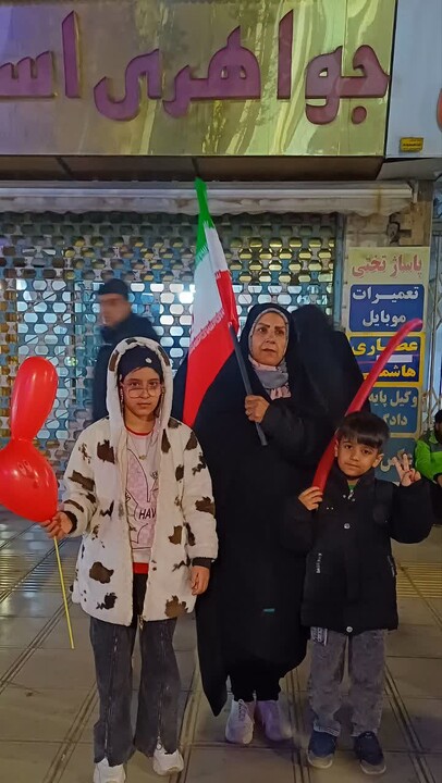تصاویر / چهل و نهمین شب، تجمع هم‌بستگی و انتقام‌جویی مردم ملایر
