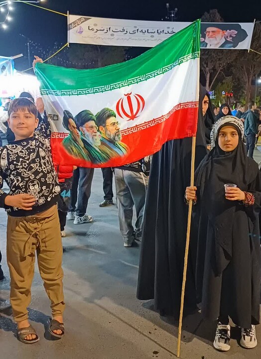 تصاویر / چهل و نهمین شب، تجمع هم‌بستگی و انتقام‌جویی مردم ملایر