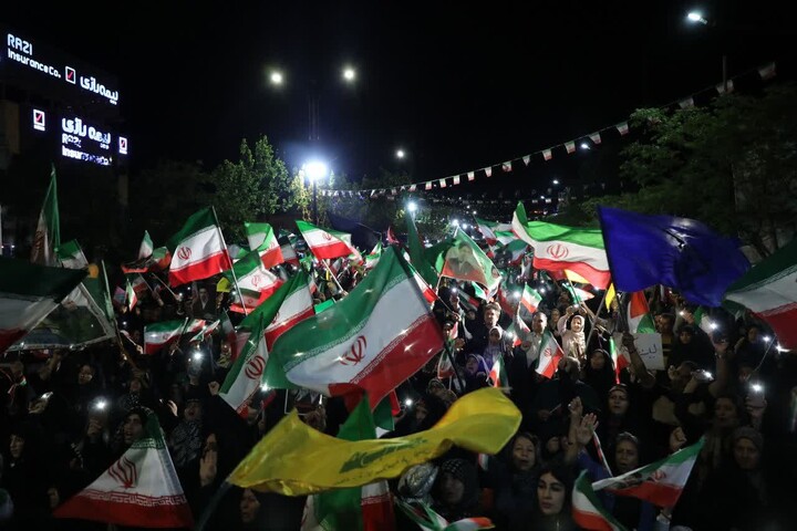 تصاویر/ اجتماع شب‌های اقتدار در سمنان