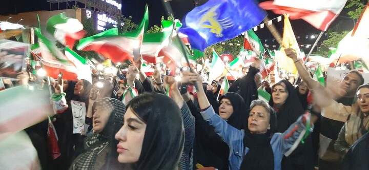 تصاویر/ اجتماع شب‌های اقتدار در سمنان