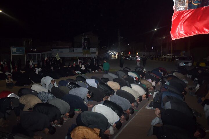 تصاویر/ تجمع و اقامه نماز استغاثه به امام زمان در شهرستان شوط
