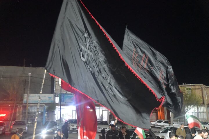 تصاویر/ تجمع و اقامه نماز استغاثه به امام زمان در شهرستان شوط
