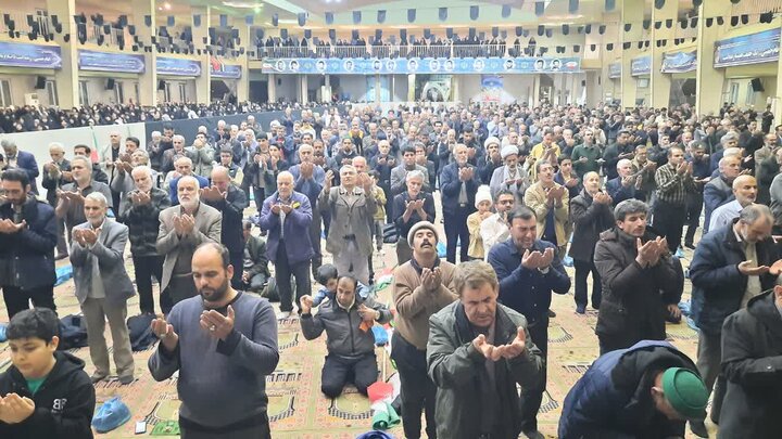 تصاویر/اقامه نماز استغاثه به ساحت مقدس امام زمان در شهرستان خمین