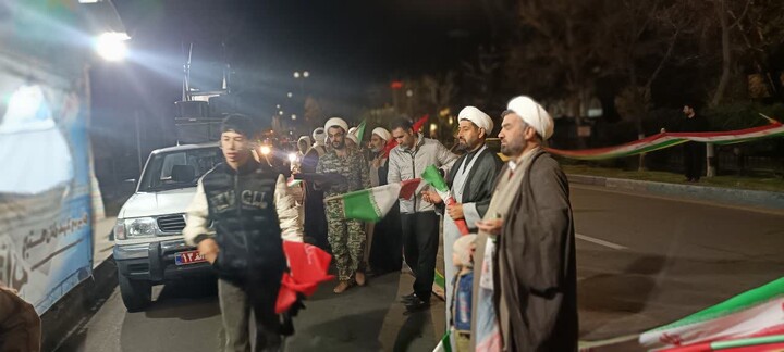 تصاویر/ ایستگاه صلواتی مدرسه علمیه حضرت ولیعصر(عج)تبریز