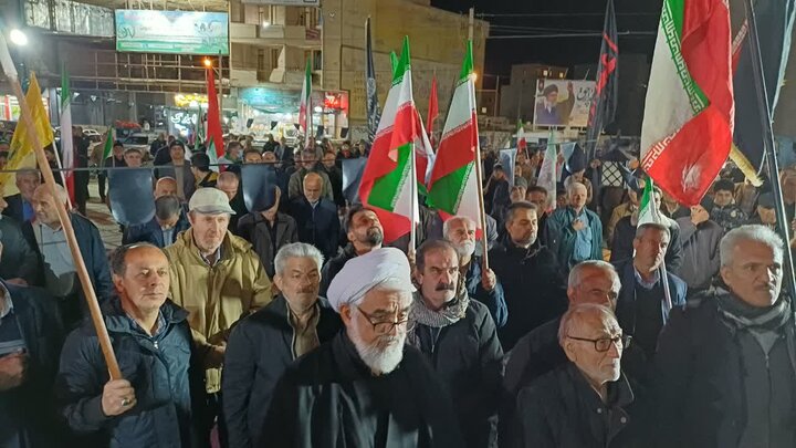 تصاویر/چهل و هشتمین شب حضور پرشور مردم ولایتمدار زرندیه در تجدید بیعت با آرمان‌های انقلاب