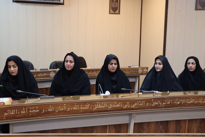 تصاویر/ دیدار کادر آموزشی مدارس سما با امام جمعه بافق