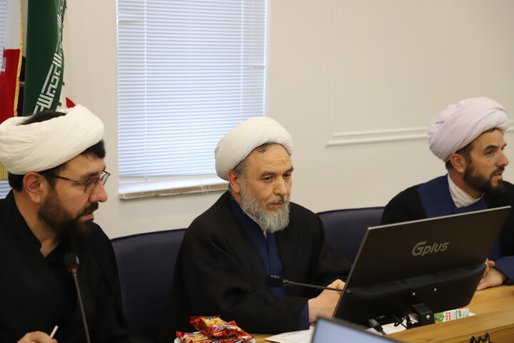 تصاویر / دیدار رئیس سازمان بسیج اساتید، طلاب و روحانیون کشور با طلاب بسیجی تبریز